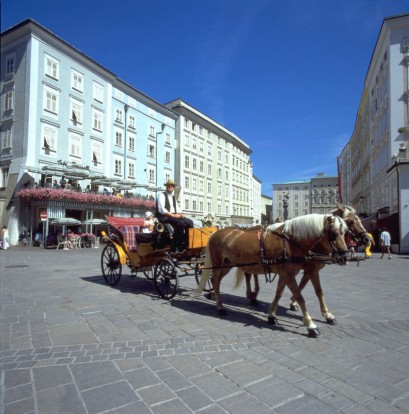 Pristnejši stik baročnih in renesančnih časov lahko doživite na kočiji.