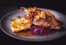 Martinova pojedina kot se šika roast goose, food, czech cuisine, cabbage, duck, roast duck, hash browns, goose, pictures of food, roast goose, roast goose, roast goose, roast goose, roast goose, duck, duck, roast duck, roast duck, roast duck, goose, goose