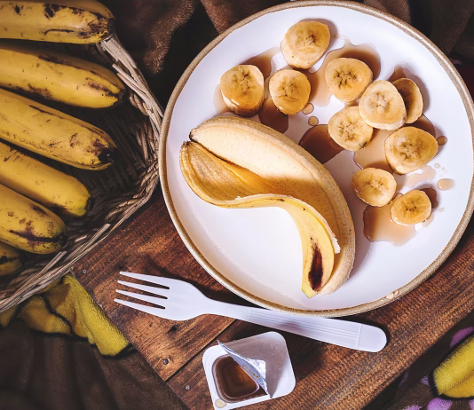 Bananin sirup proti kašlju izdelate v minutki I just wanted a healthy breakfast and also craving for some pancakes but instead I poured maple syrup on these healthy slices, it’s so yummy my daughter max also loved it.