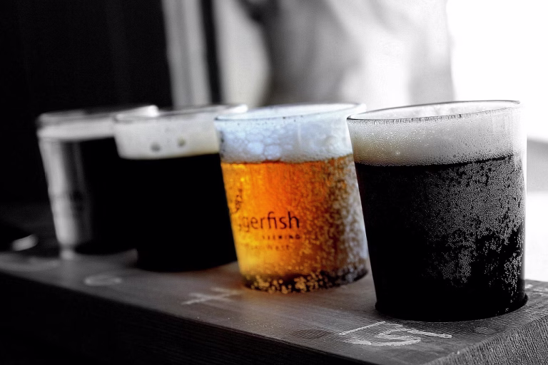 beers, glasses of beer, drink, alcohol, lager, beverage, bar, mug, cheers, refreshment, froth, ale, foam, liquid, cold, glasses, pub, beer tasting, alcohol, alcohol, bar, bar, bar, bar, bar, cheers, pub