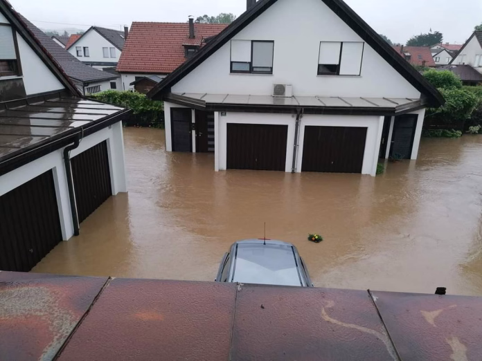 FB_IMG_1691143592561 poplavljene hiše v Ljubljani