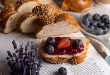 Pameten zajtrk za stabilen sladkor breakfast, bread, strawberry jam, berries, jelly, jam, fruits, loaf, healthy breakfast