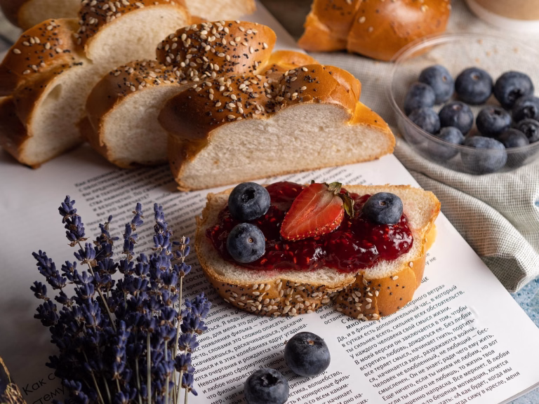 breakfast, bread, strawberry jam, berries, jelly, jam, fruits, loaf, healthy breakfast