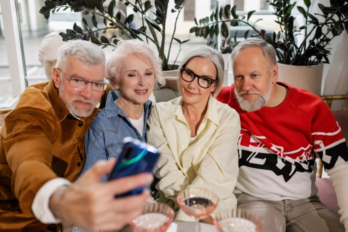 Elderly people taking a groupie